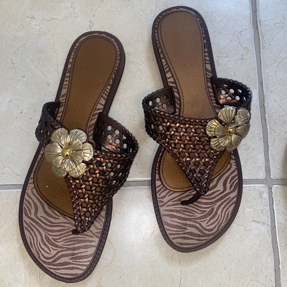 Brown Sandals with gold flower